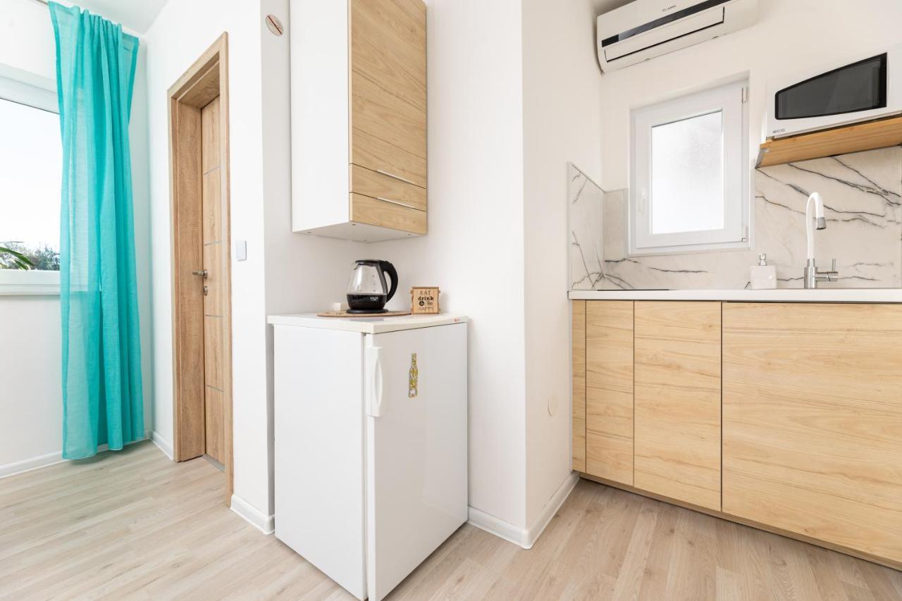 Apartments Aisa* Countryside Holiday Just 500M From The Beach! 克尔克 外观 照片