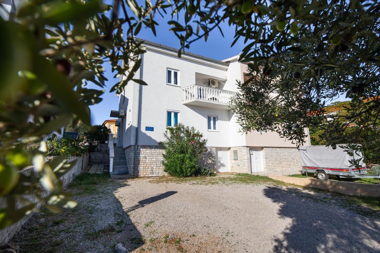 Apartments Aisa* Countryside Holiday Just 500M From The Beach! 克尔克 外观 照片